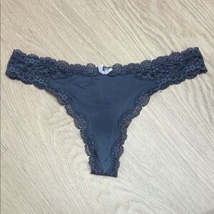 2013 Victoria's Secret Dream Angels Satin Lace Thong Panty S